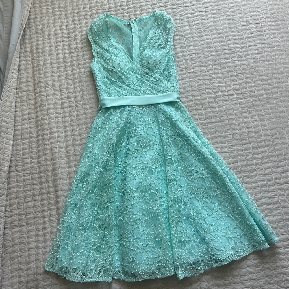 Mori Lee Formal Dress in Mint Size 2